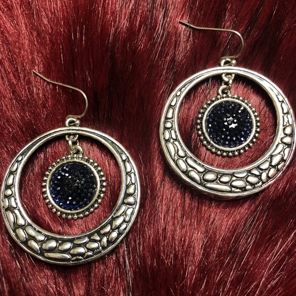 Magiko Black Crystal Dangle Earrings - Picture 3 of 3